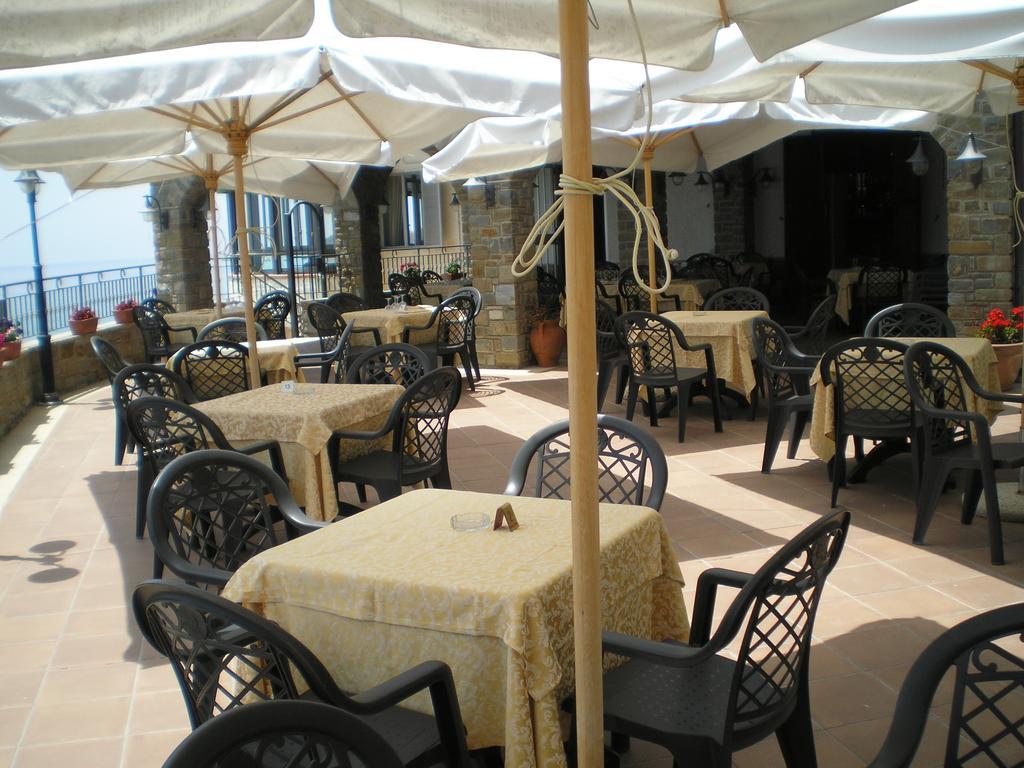 Hotel Sirena Castellabate Exterior photo
