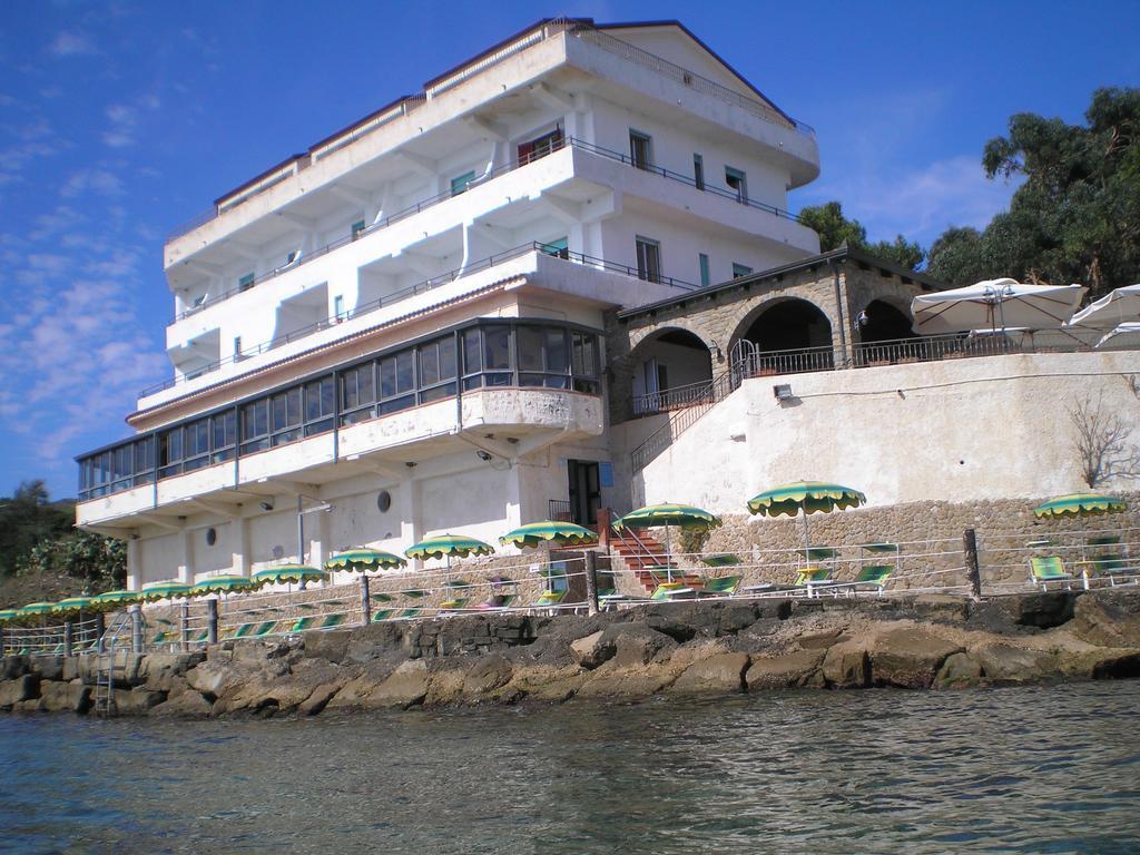 Hotel Sirena Castellabate Exterior photo